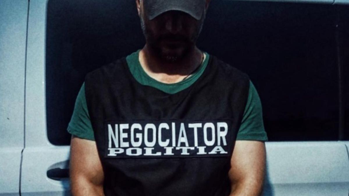 negociator politie acasa femeie neamt nascut refuzat taiat cordonul ombilical copil