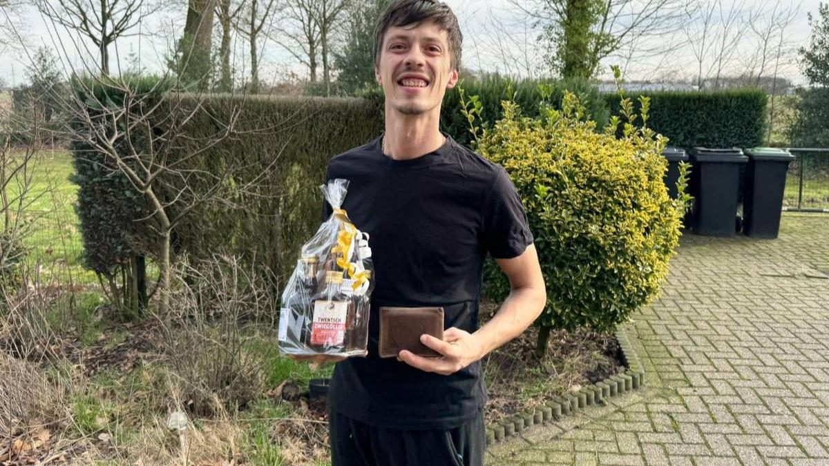 reactie olandez pierdut portofel roman