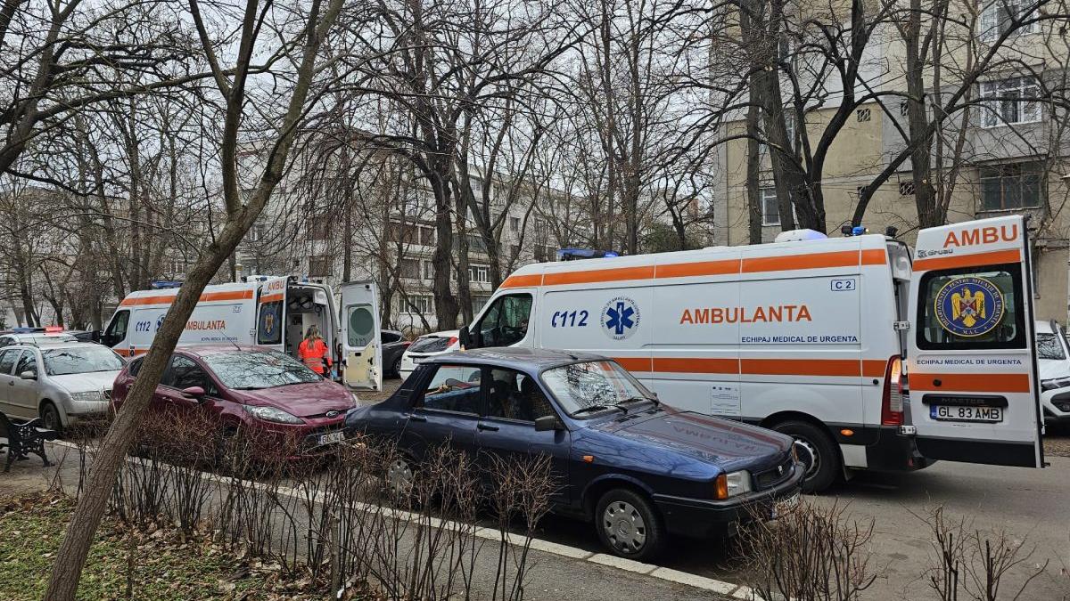 tanar galati injunghiat parinti politist