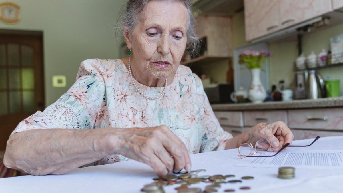 legea pensiilor 2024 formula calcul pensie punbcte de stabilitate bani pensionari