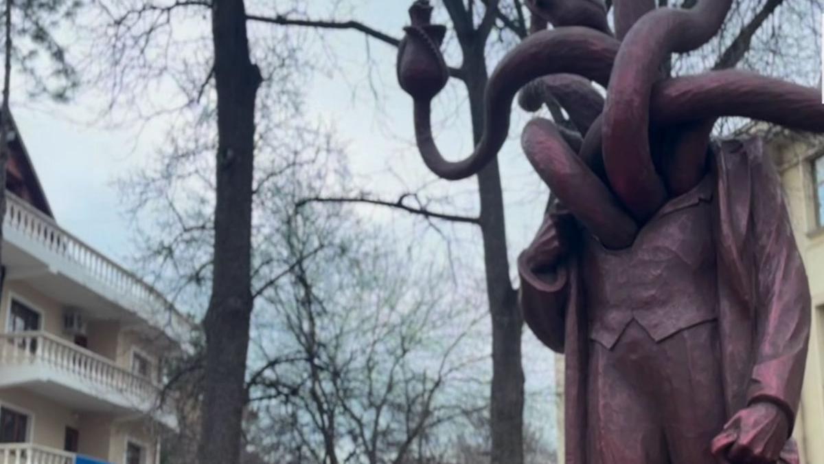 iasi opera de arata oras hidra vandalizata