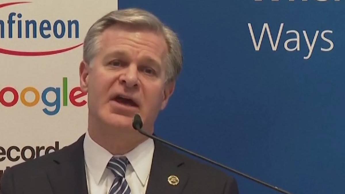 motiv sef fbi vizita romania