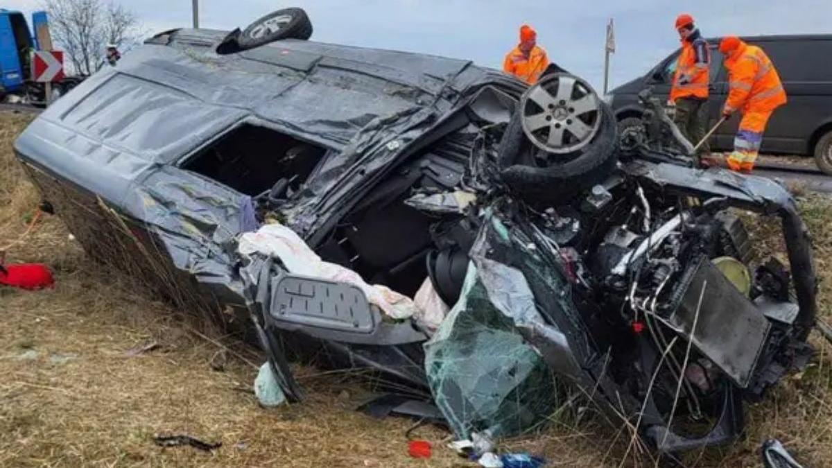 accident cumplit ungaria microbuze romanesti sofer mort