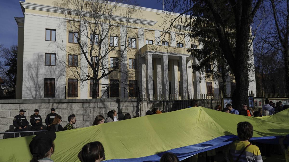 refugiatii ucraineni romania proteste doi ani razboi