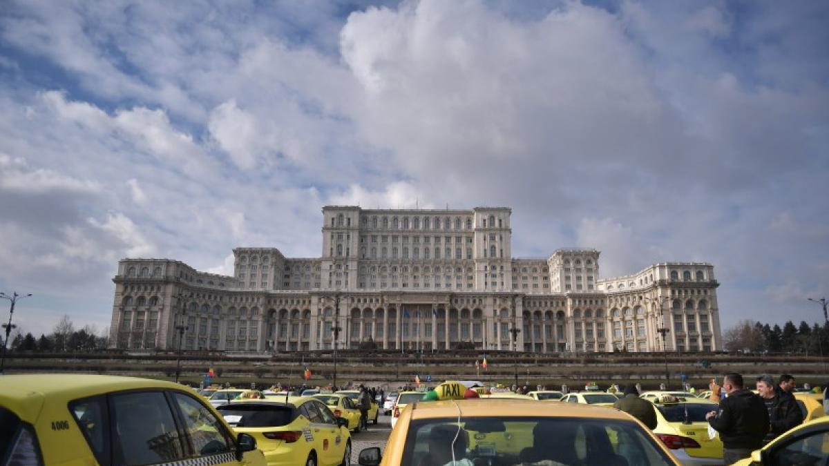 taximetristii continua protestul piata constitutiei bucuresti