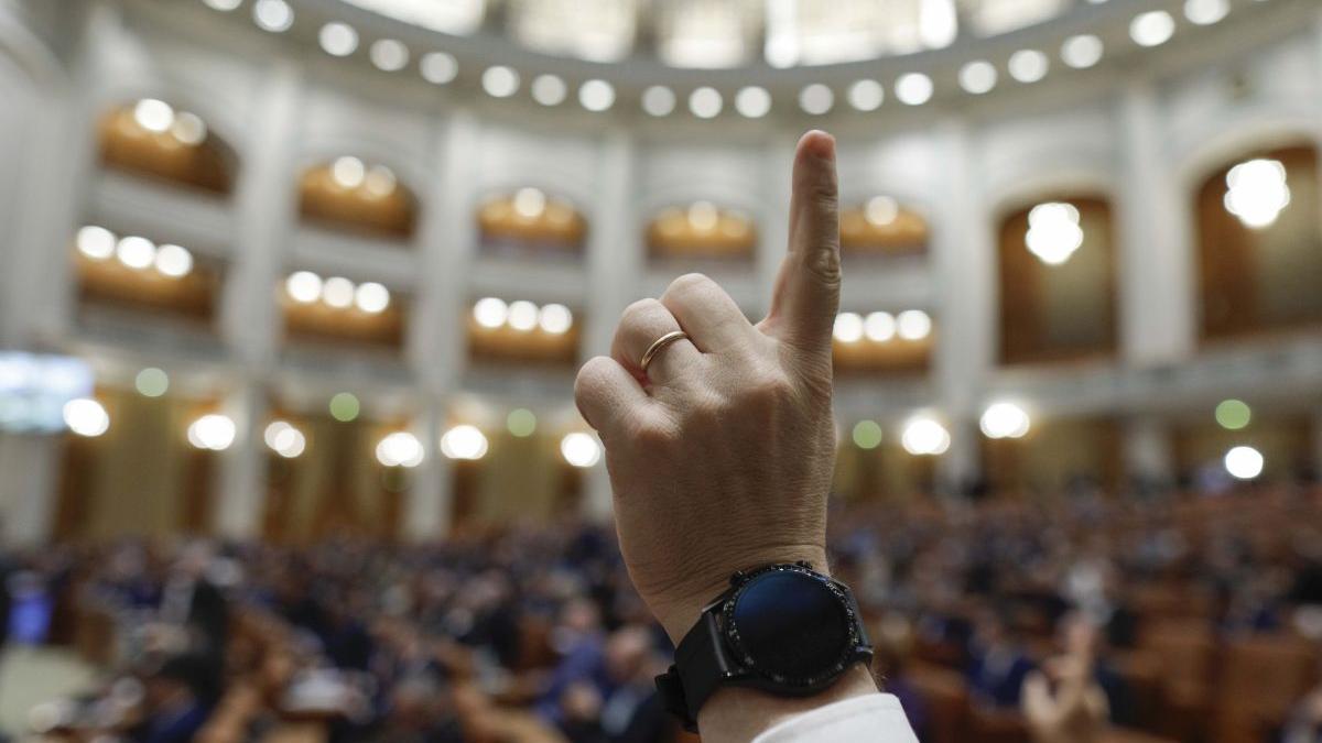 jumatate ministrii marcel ciolacu plecare guvern