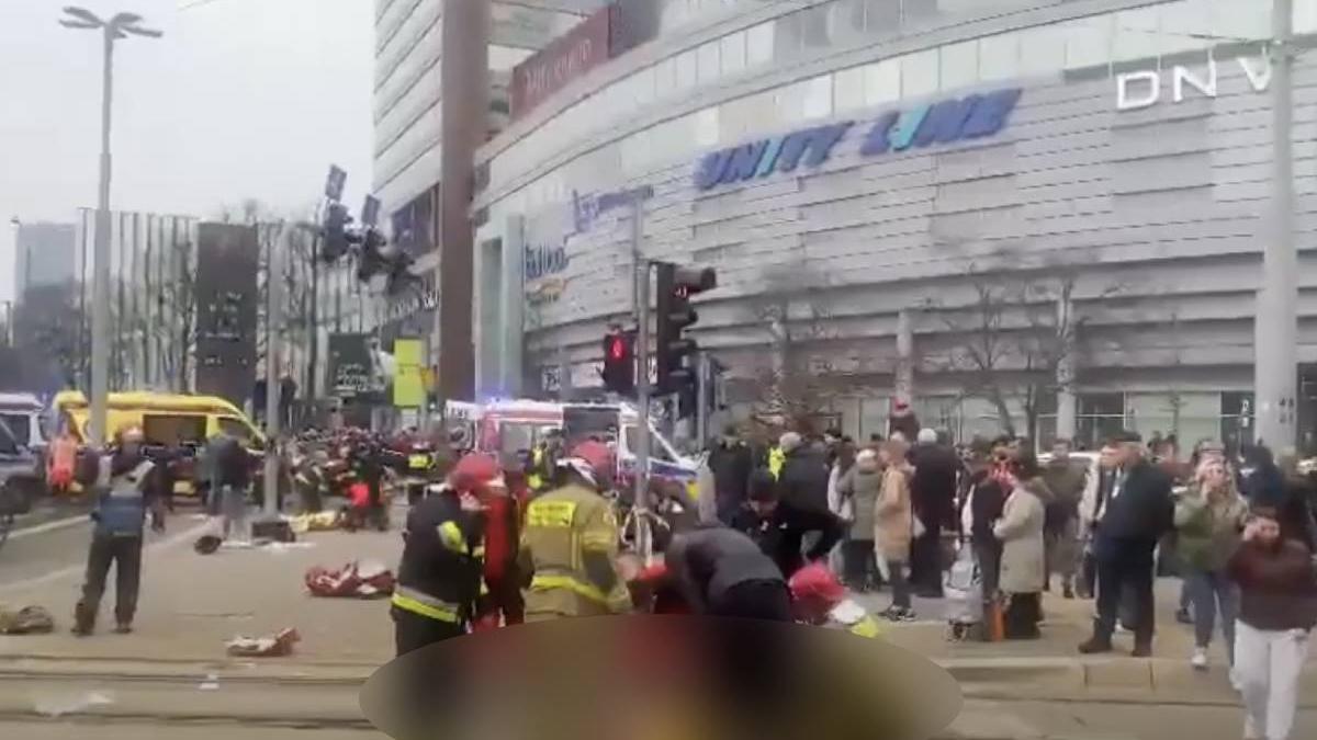 masina pietoni polonia accident oameni raniti sofer fugit