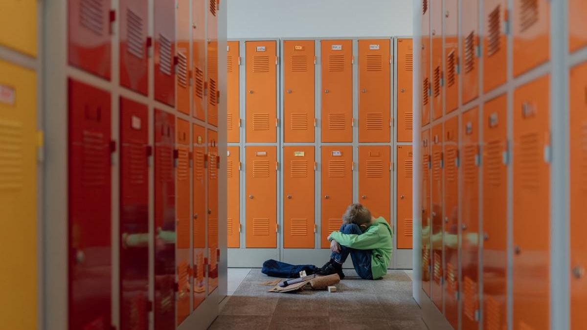 scoala bucuresti elev abuzat colegi parinti directoare musamalizare