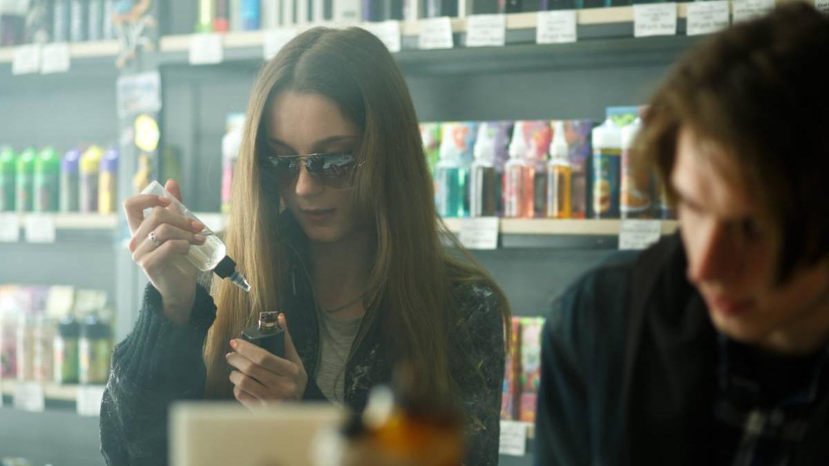 elevi jeleuri guma mestecat dorguri director antidrog