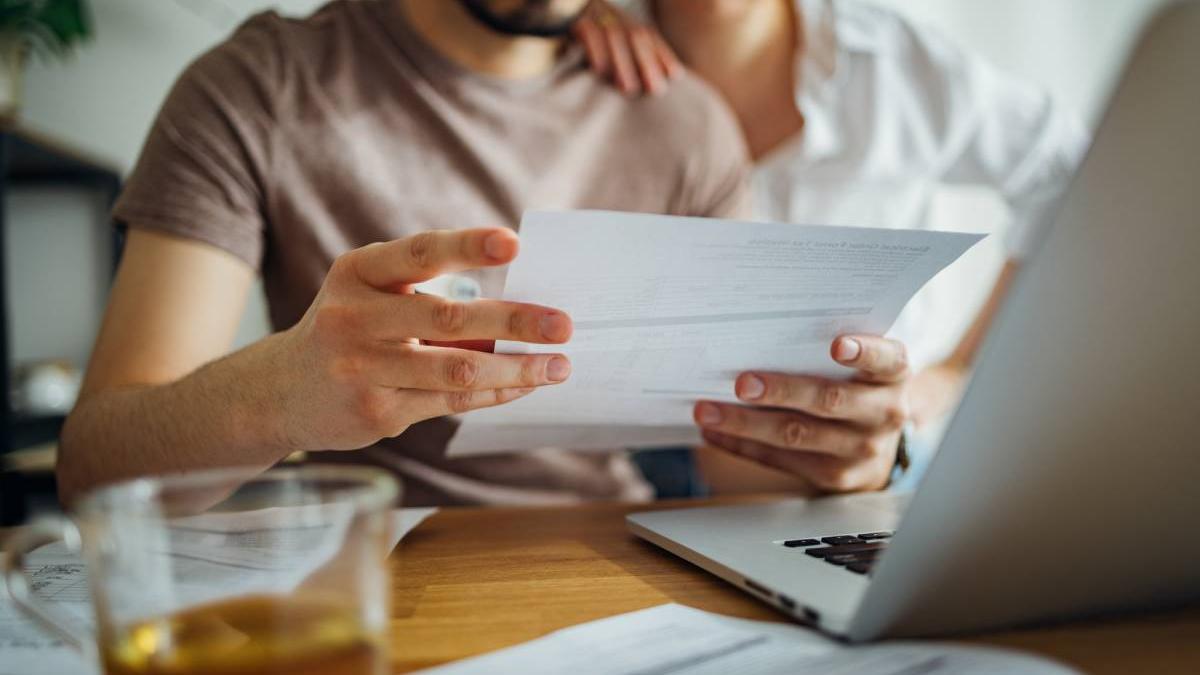e-Factura pe înţelesul tuturor. S-au făcut ultimele teste pe aplicaţia simplificată la maxim