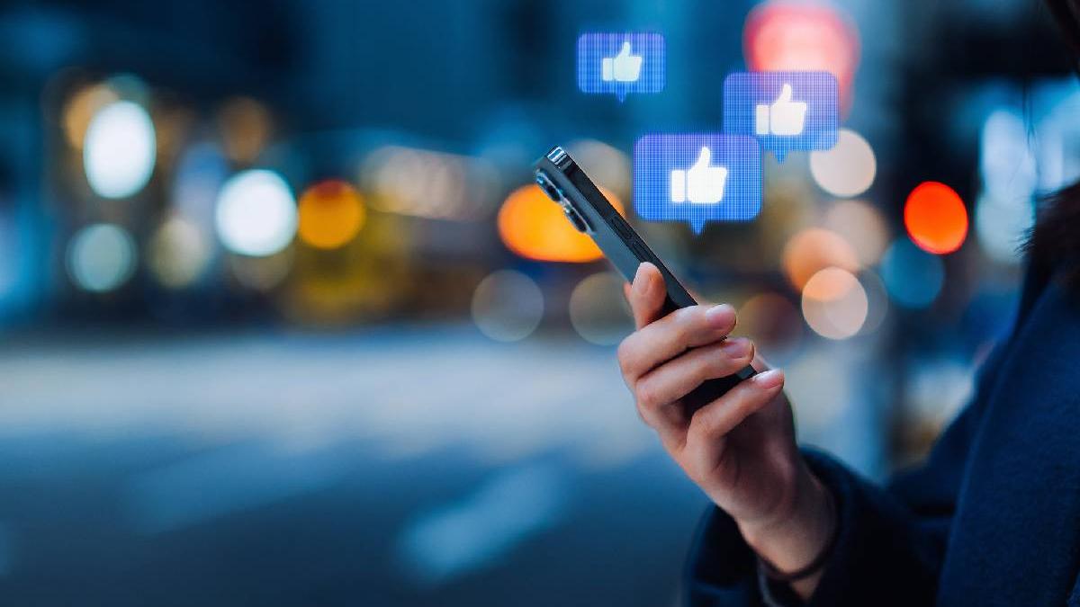 au picat platformele facebook si instagram