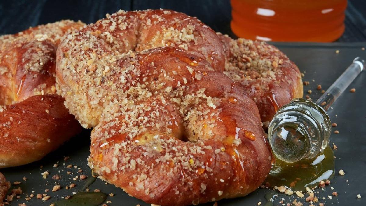 reteta mucenici moldovenesti pufosi aromati secret aluat perfect