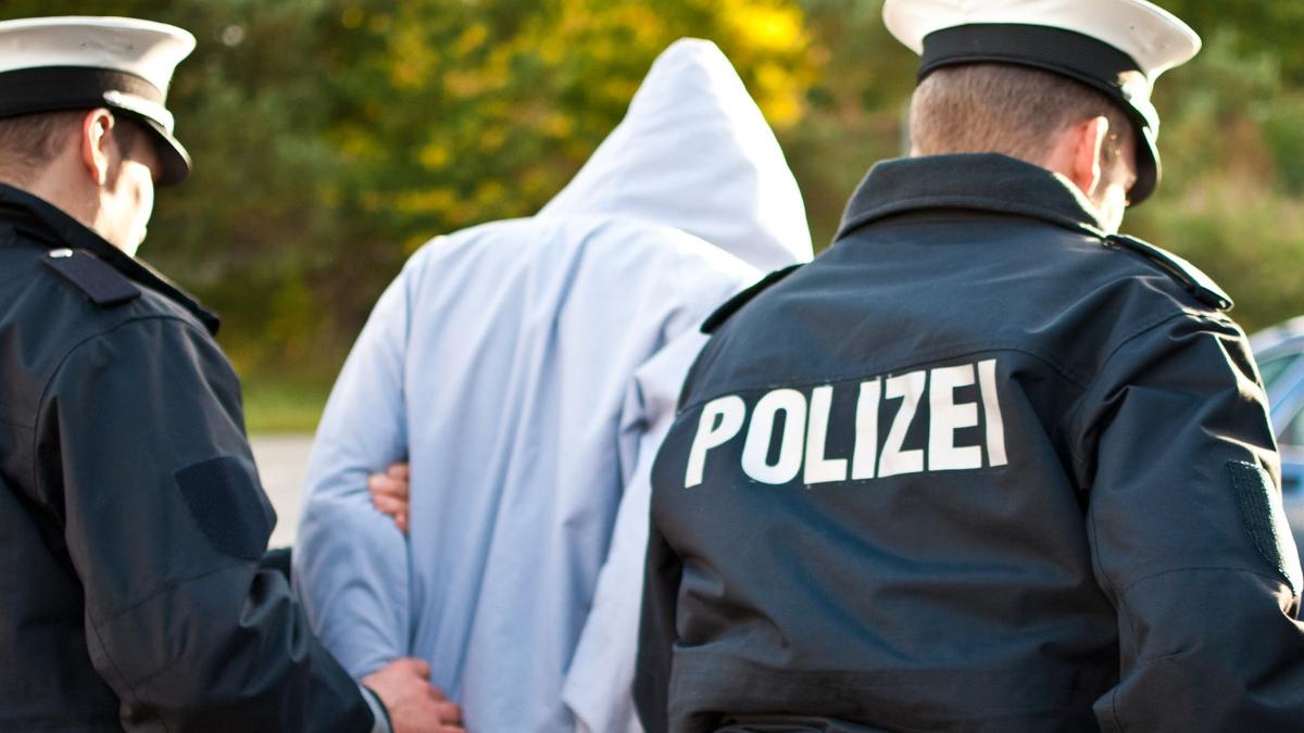 roman arestat politia cermania control trafic autocar international