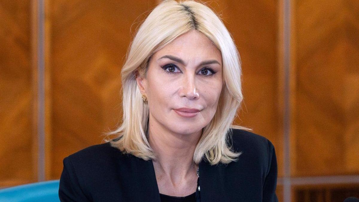 raluca turcan rosia montana reflectare evitare viitor