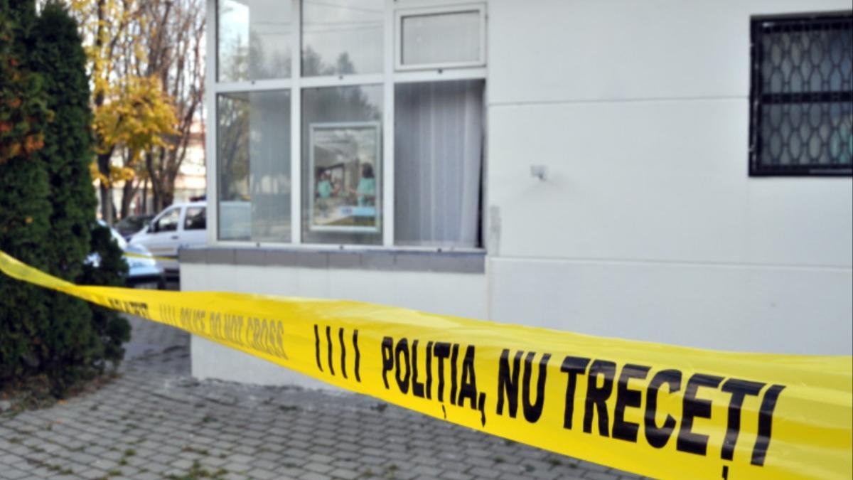 ipoteze francez gasit mort bloc bucuresti