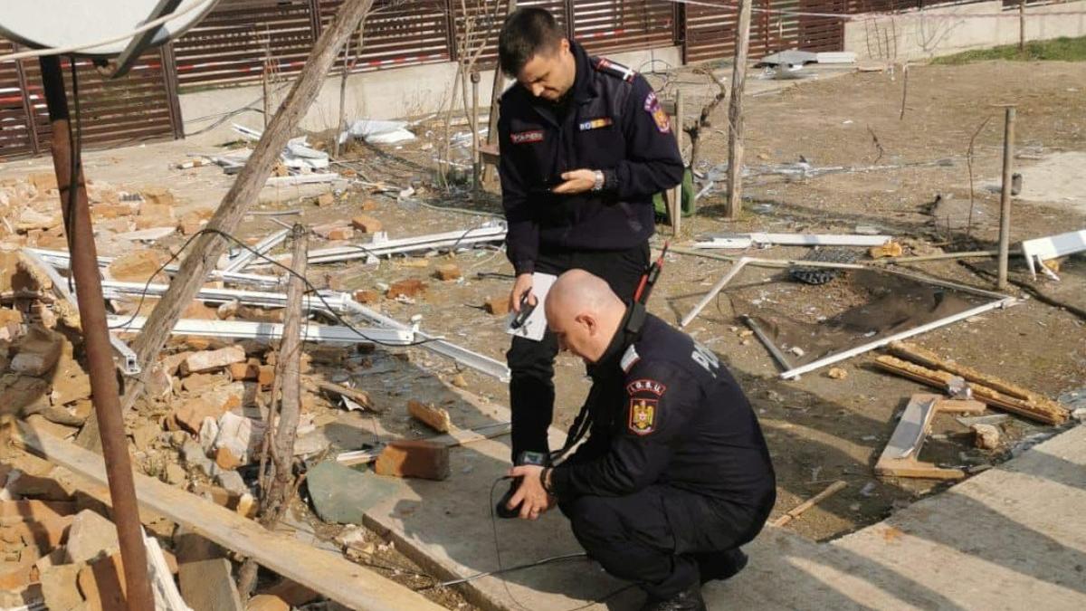 O firmă cere două milioane de lei pentru a face expertiza în Bâzdana, comuna care riscă să sară în aer | Reacţia Primăriei