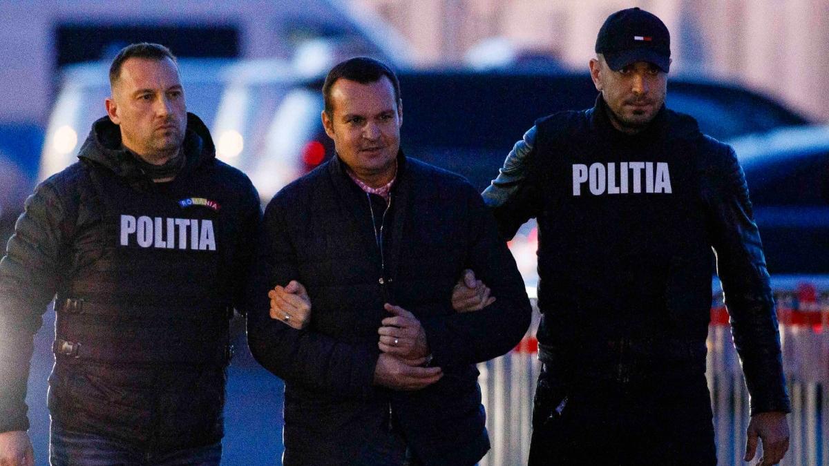 catalin chereches primarul fugar din baia mare adus romania penitenciar