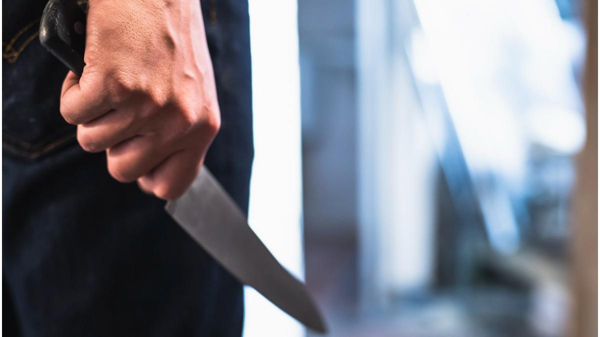 femeie botosani injunghiata mortal scara blocului