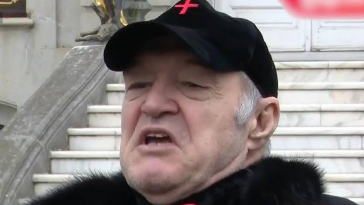 gigi becali retras manastire post paste