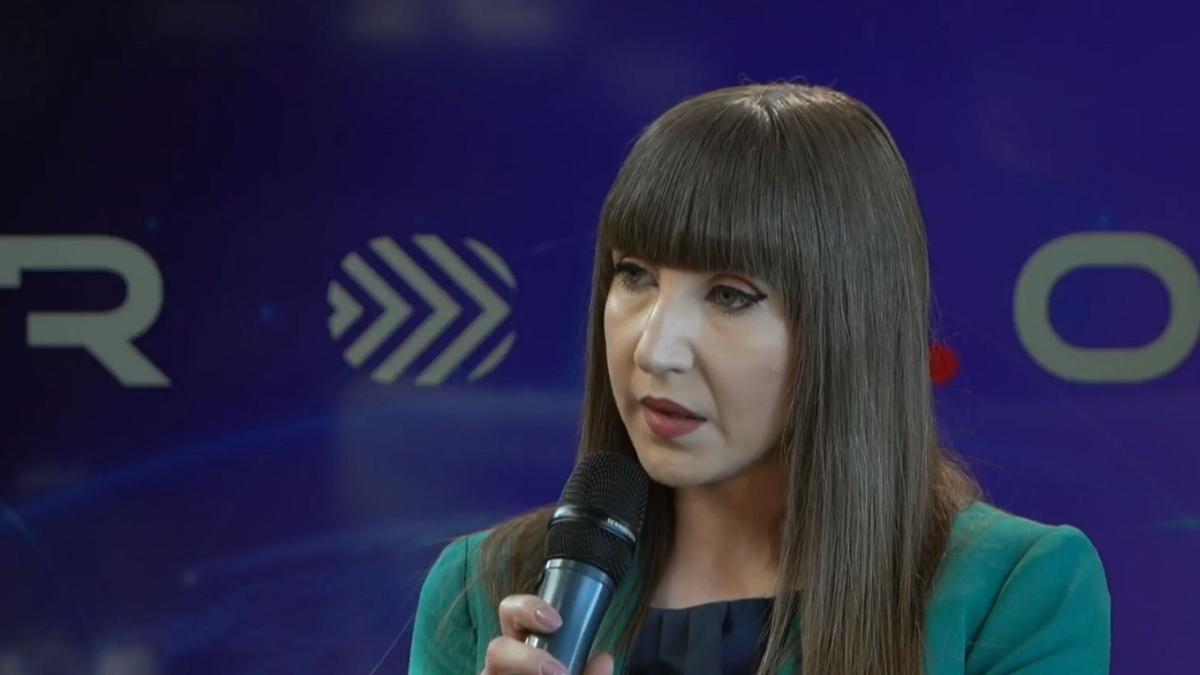 iulia zamfir hr manager group one