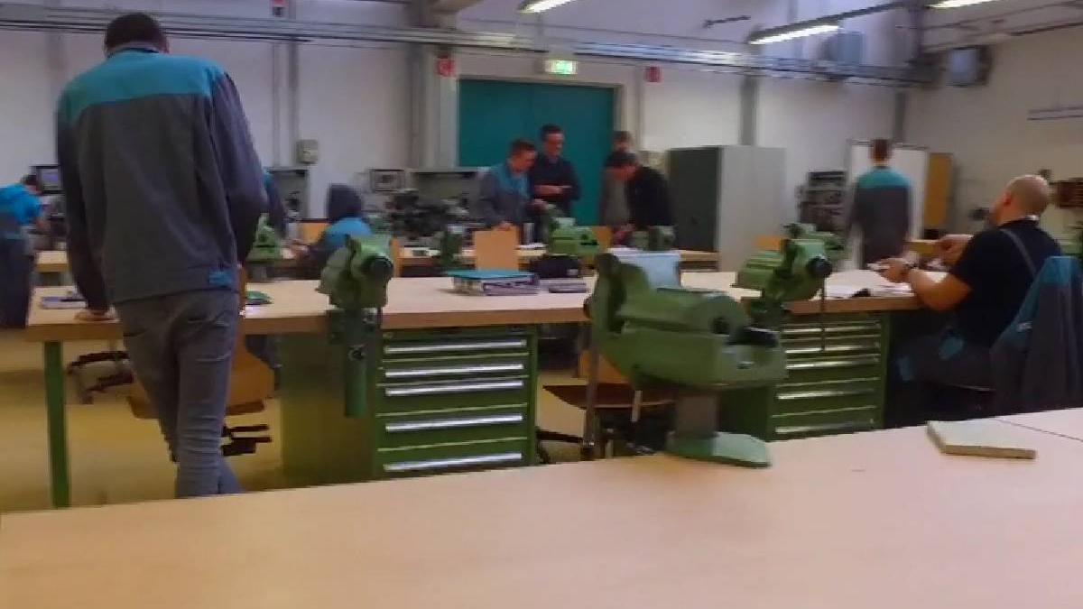 noi strategii angajati de top atragere forta de munca romania inteligenta