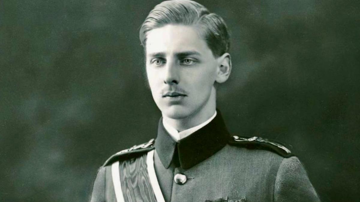 principele regent nicolae repatriat inhumat langa regele carol al 2 lea