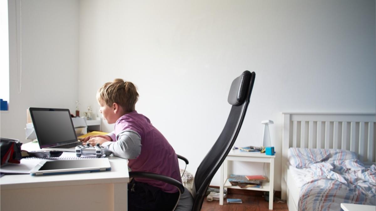 adolescent roman italia blackout challenge