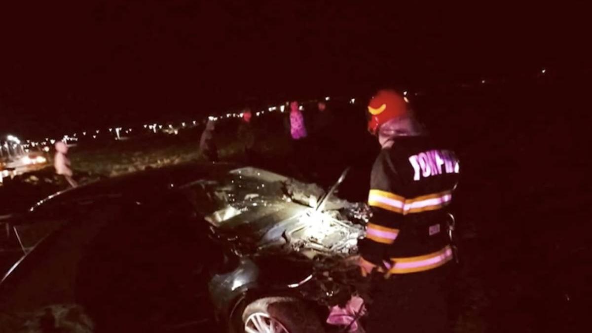 masina lovita tren botosani adolescenti spital