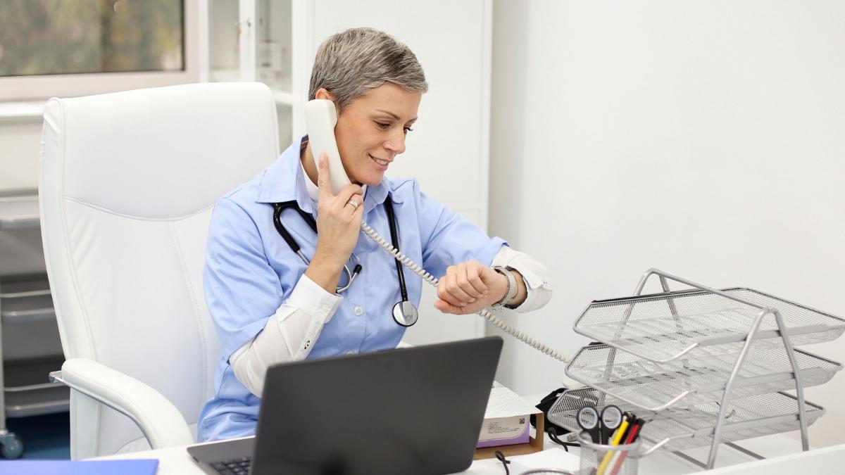 tara europa amenda pacienti intarzieri anulari programari medic