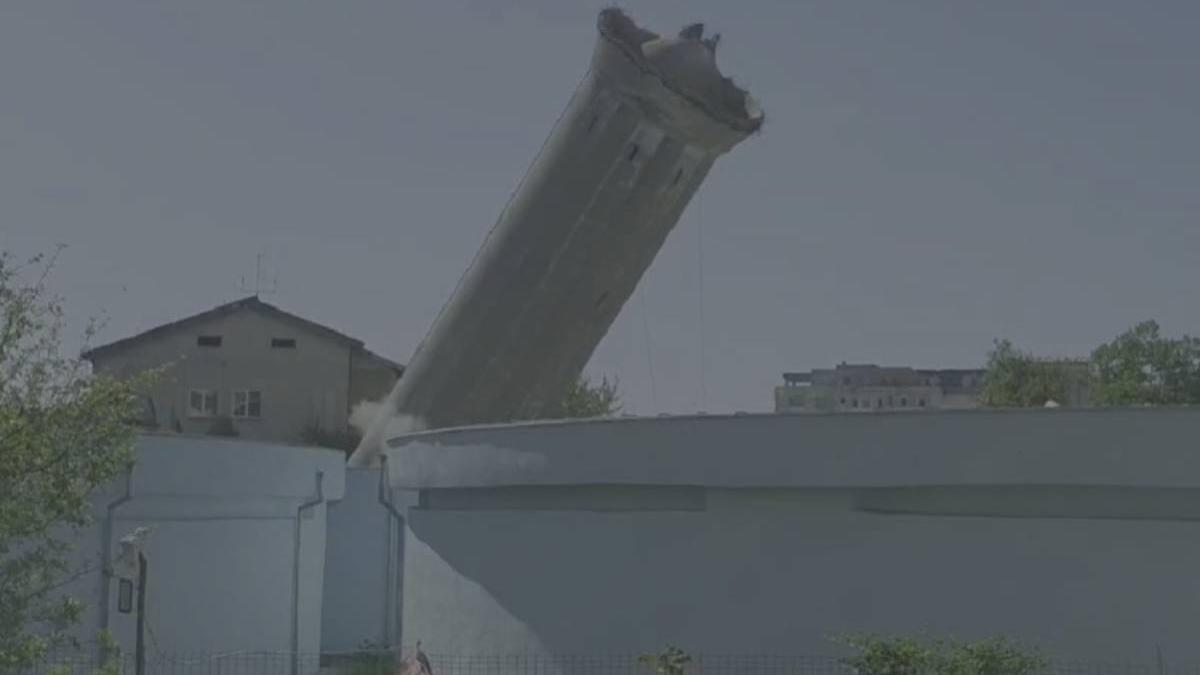 castelul de apa demolat slatina