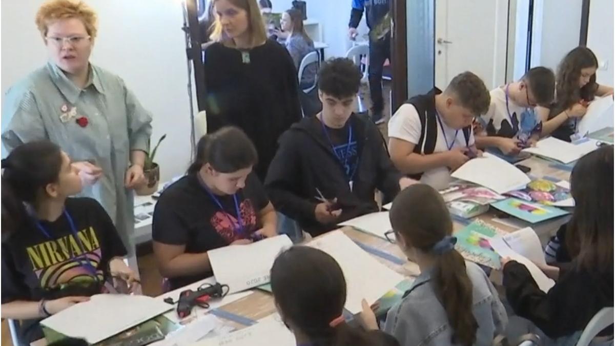 elevi alexandria vizita bucuresti