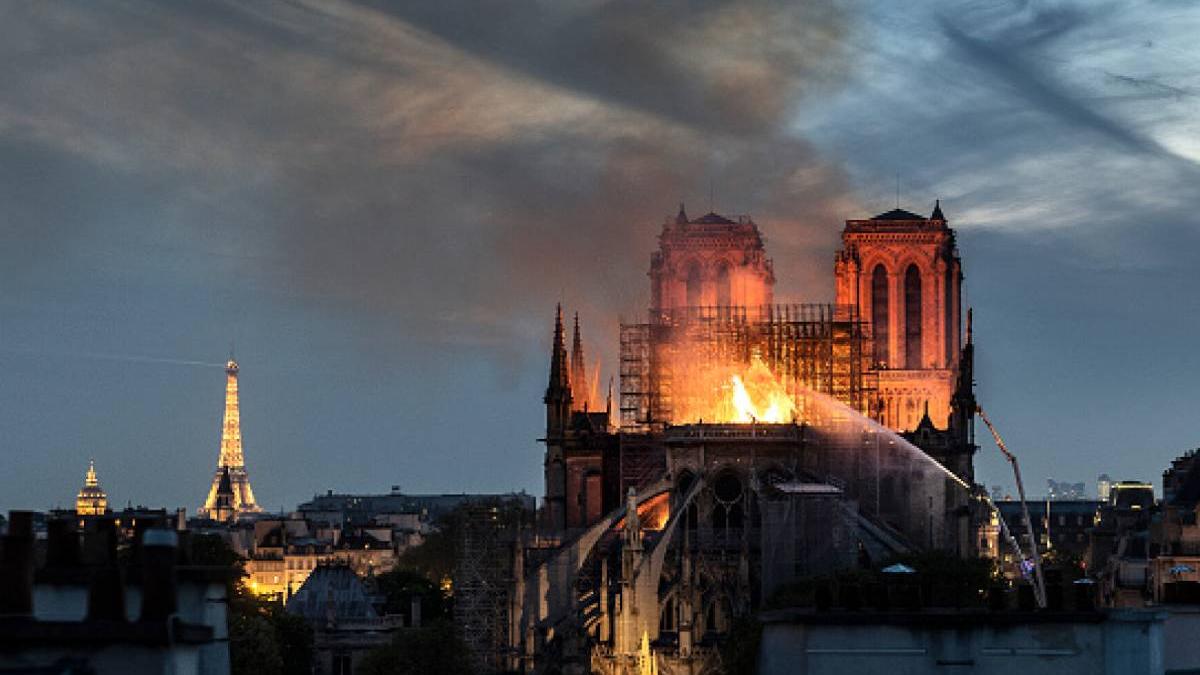 catedrala notre dame incendiu monument istoric lucrari