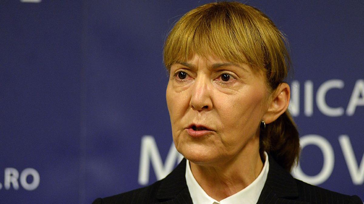 monica macovei condamnata 6 luni inchisoare suspendare