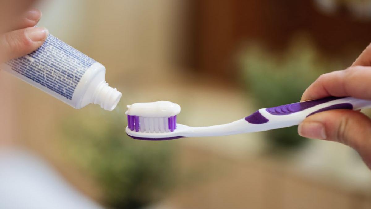 pericolul la care suntem expusi daca ne spalam pe dinti cu bicarbonat medic noi doar atunci ajungem