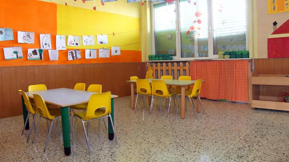 2 copii 3 ani plecati gradinita vaslui pe strada neobservati educatoare