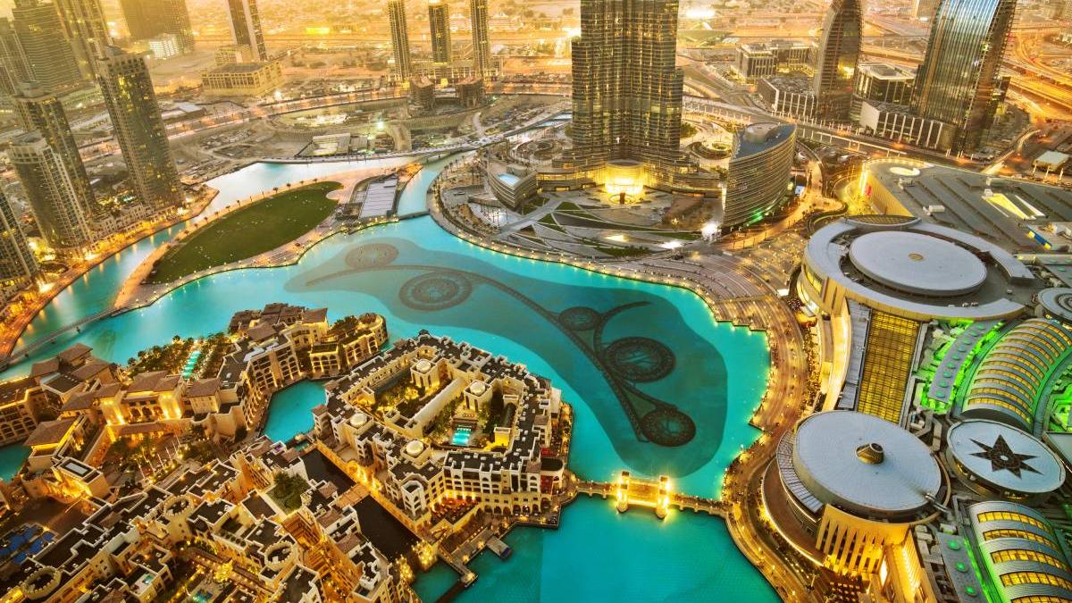 profesoara dubai meditatii 3 000 de dolari ajutor teme