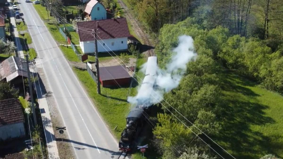 plimbare mocanita sovata experienta neuitat turisti pret bilet