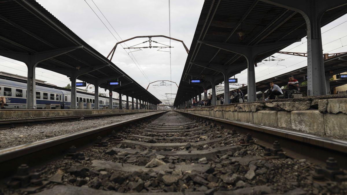 angajati caile ferate gasiti bauti serviciu