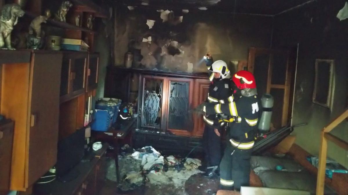 copil mort apartament ploiesti incendiu tatal biserica