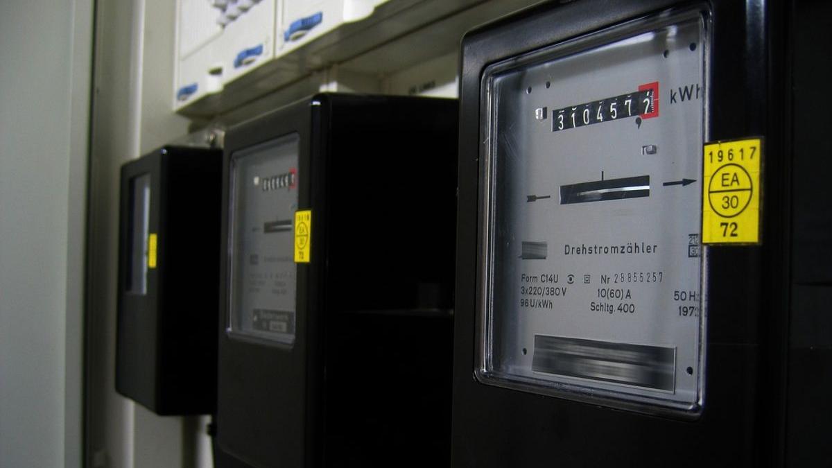 romani instalare contor energie electrica facturi