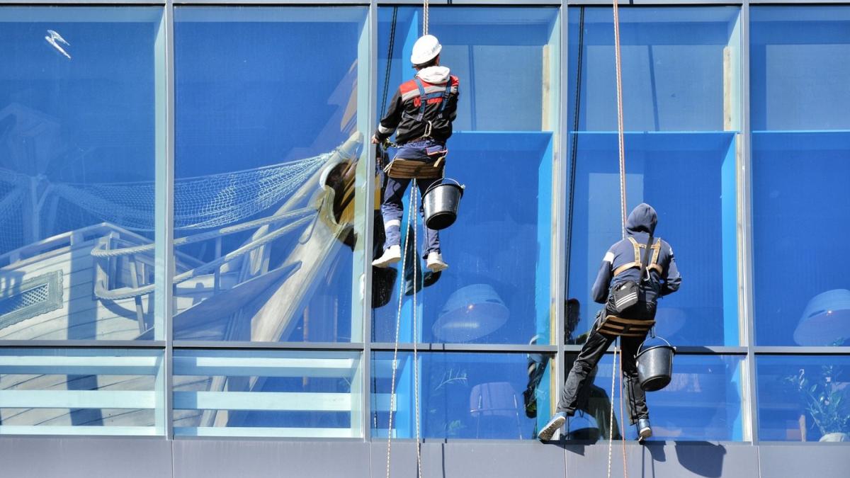 schimbare importanta piata muncii activitati fara contract