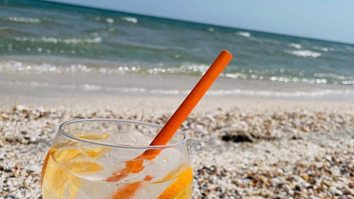 locuri cazare inedite malul marii turisti minivacanta 1 mai