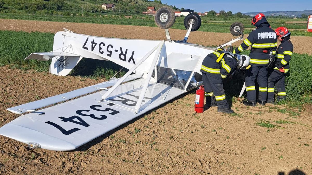accident aviatic alba avion de mici dimensiuni aterizare fortata