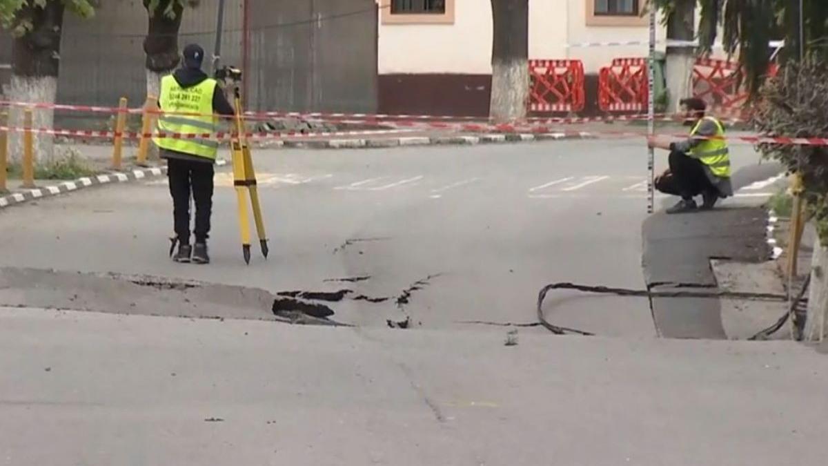 seismologi montare echipamente monitorizare slanic