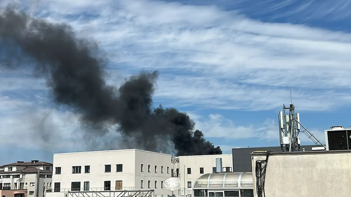 incendiu puternic cartierul aviatiei bucuresti