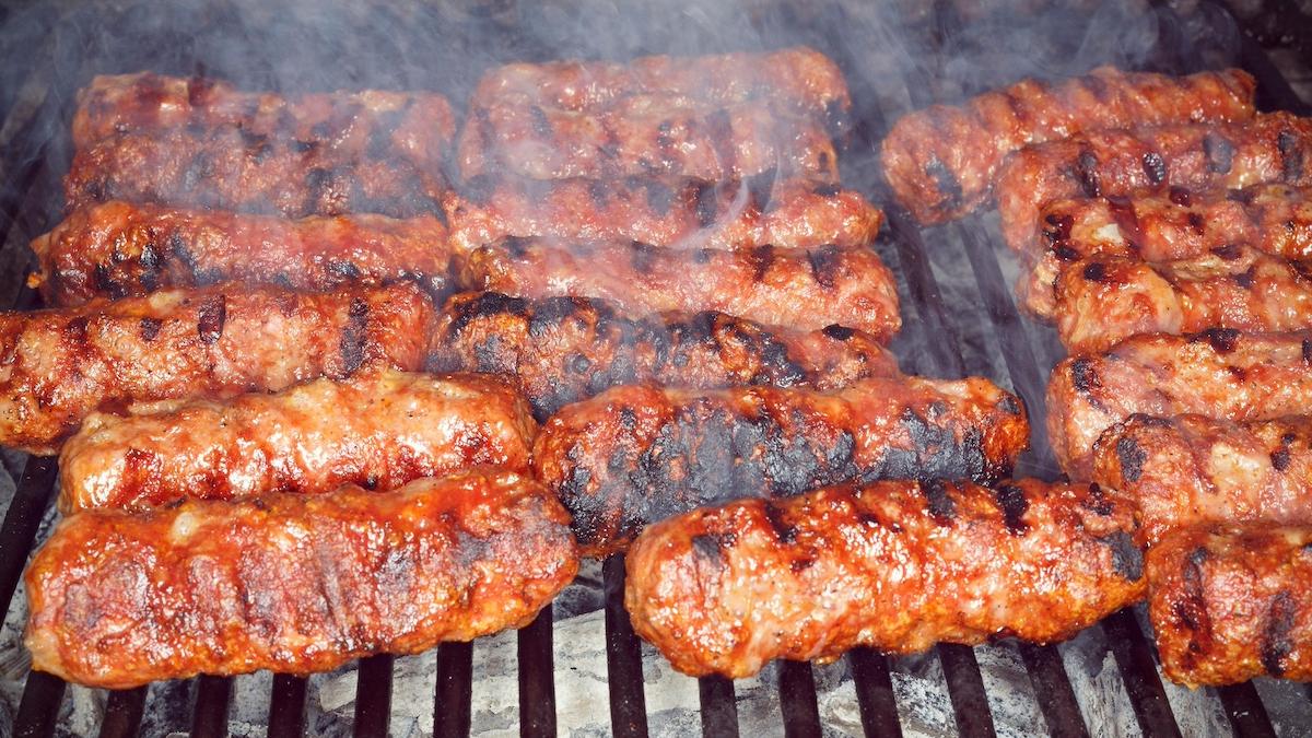 cat costa kilogramul de mici 1 mai