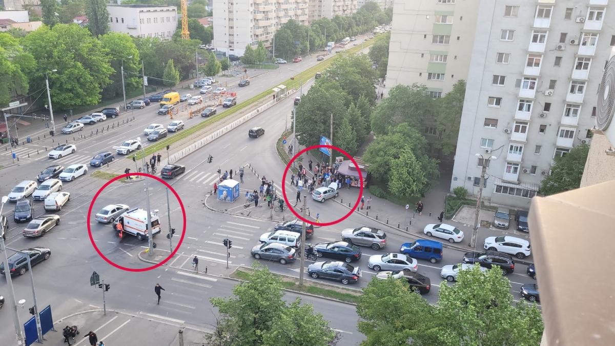 accident ambulanta soseaua fundeni bucuresti persoane ranite