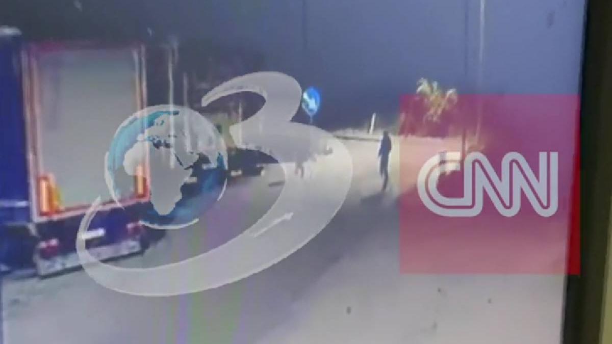 imagini exclusive calauze atacat doi politisti pe autostrada timis