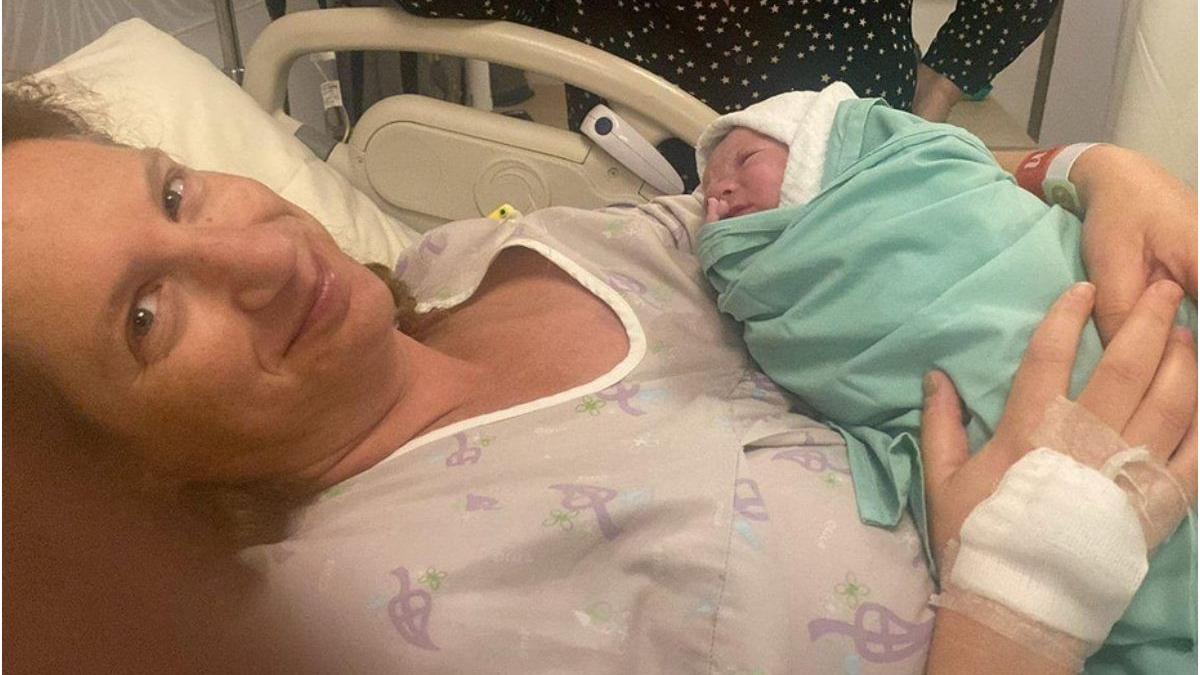 sotie ostatic isrealian a nascut baiat