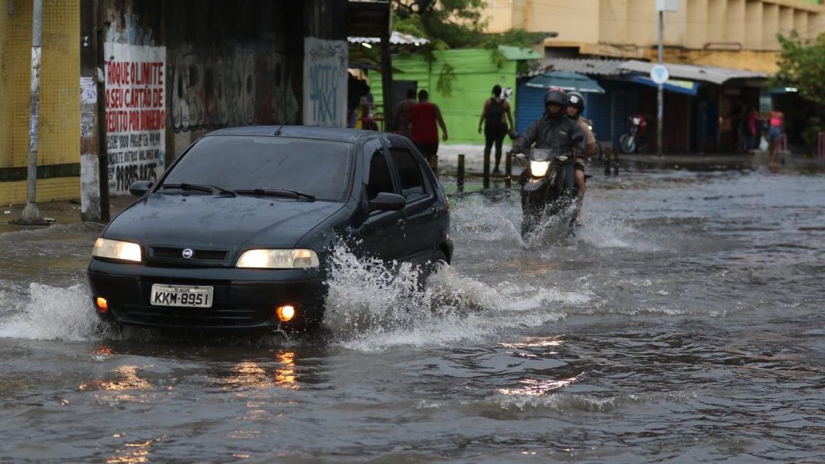 bilant inundatii brazilia 56 morti zeci de persoane disparute